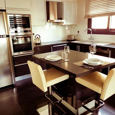 Cozy Nomad Nicosia